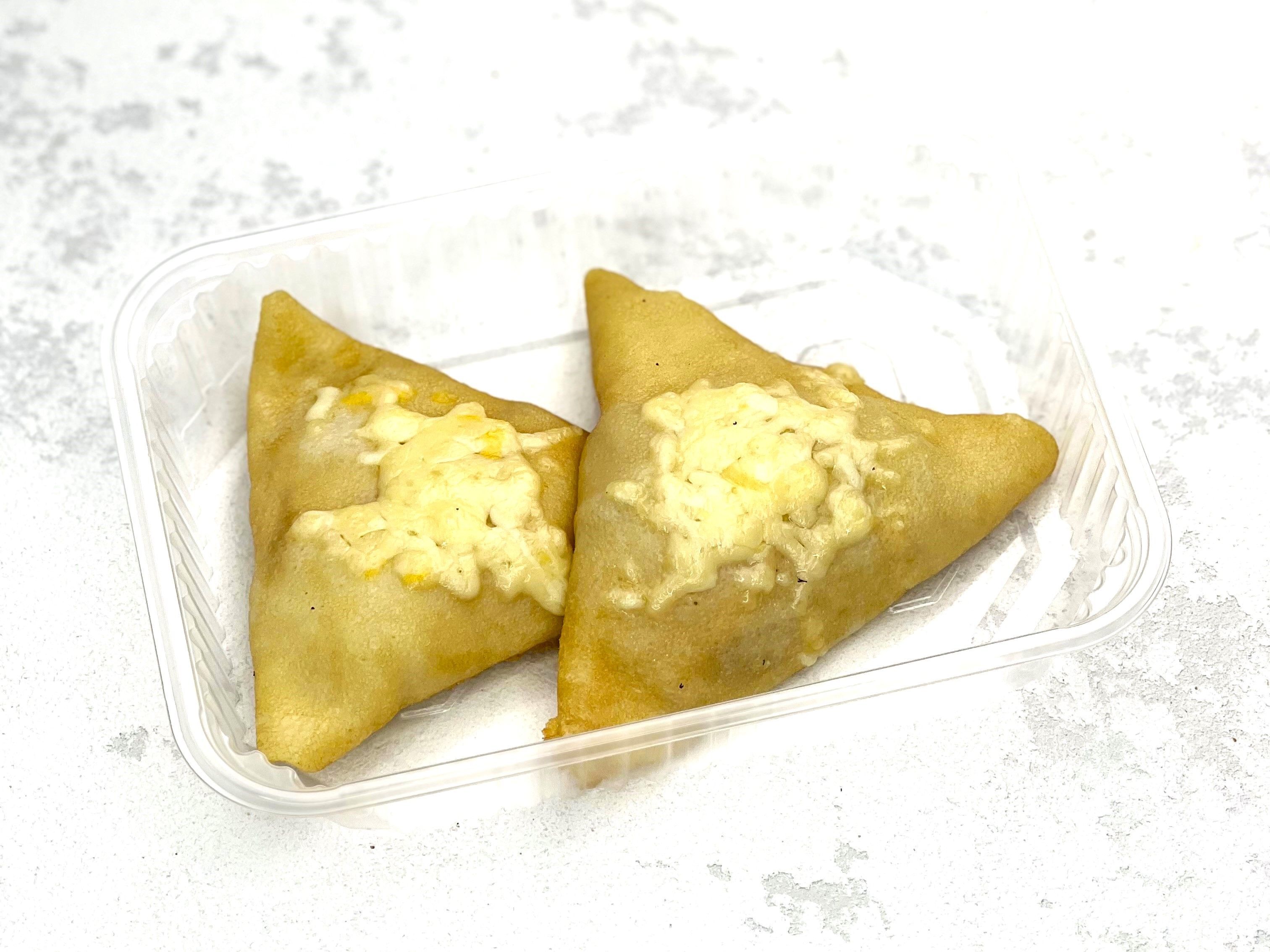 Блинчики с грибами, луком и сыром